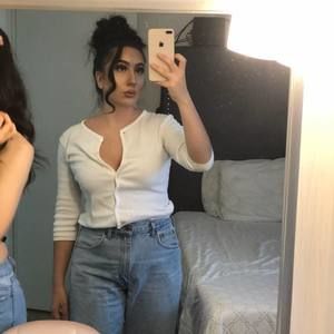 Meet your Posher, Isabel